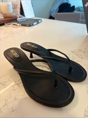 BCBG Black Leather Thong Kitten Heel Sandals
